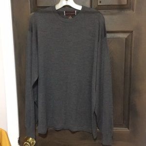 NEW NWOT men’s Johnston & Murphy gray 100% silk designer sweater, Sz XL, rare